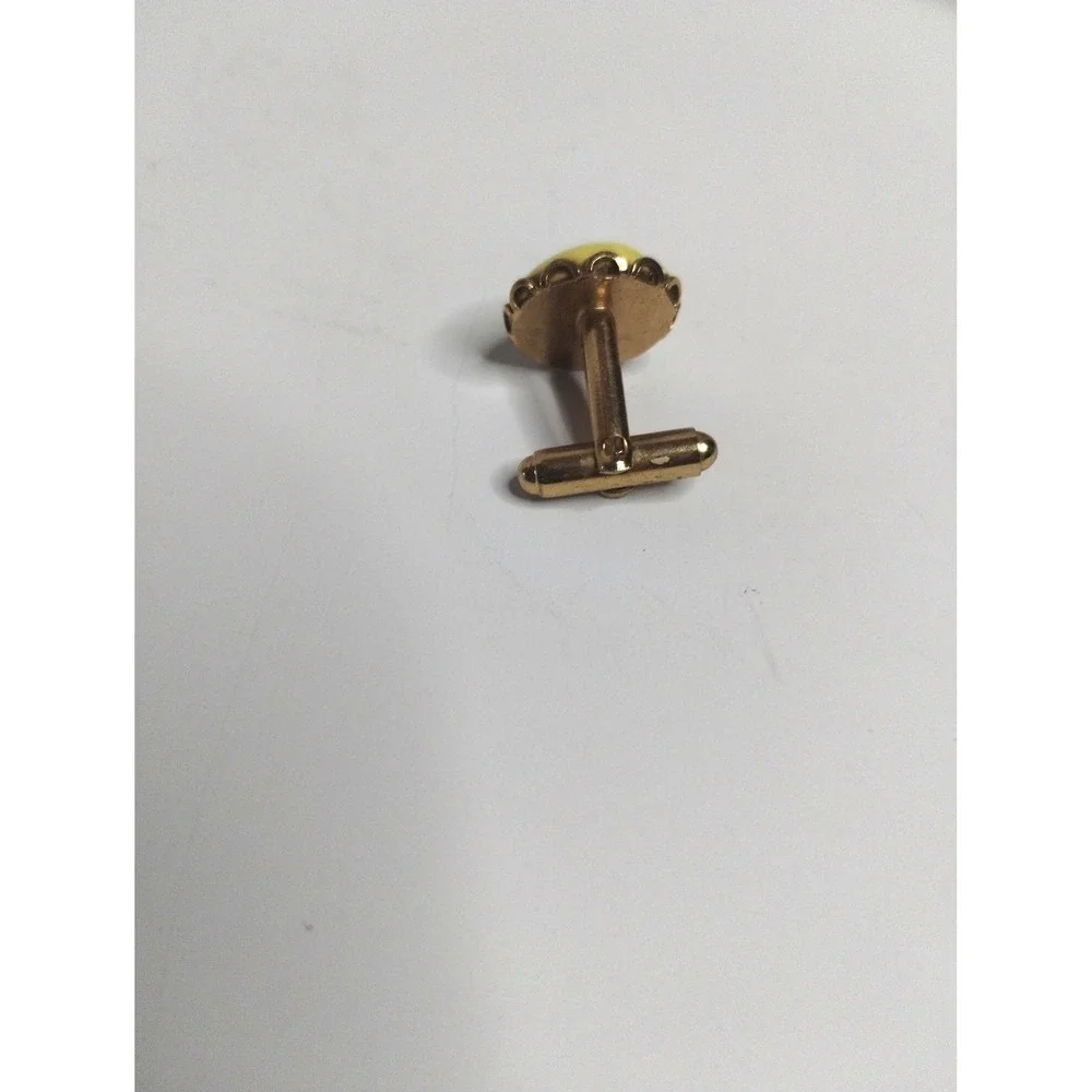 Vintage Single Round Domed Yellow Enamel Gold Tone Toggle Back Cufflink Retro